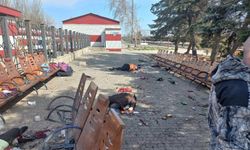 Zelenskiy: "Kramatorsk tren istasyonunu Toçka-U füzesiyle vurdular"