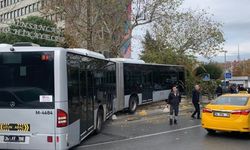Son dakika.. Kadıköy'de metrobüs kazası!