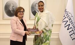 Suudi Arabistan Prensesi Gaziantep Büyükşehir Belediyesi'ni ziyaret etti