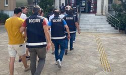 Aydın'da FETÖ üyesi 8 kişi yurt dışına çıkmaya çalışırken yakalandı