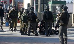 İsrail 70 Filistinliyi gözaltına aldı
