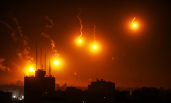 İsrail Gazze'ye gece boyunca ölümcül saldırılarını sürdürdü