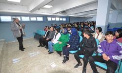 Kars'ta "Sarıkamış Harekatı" konferansı veriliyor