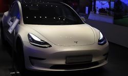 Tesla ABD'de 120 bin 423 aracını geri çağırdı