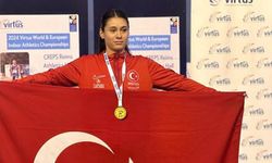 Özel atlet Aysel Önder, dünya rekoru kırarak altın madalya kazandı!