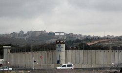 İsrail hapishaneleri: Kanser olan Filistinli genç hayatını kaybetti