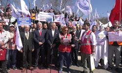 İstanbul'da kademeli emeklilik için kefenli eylem!