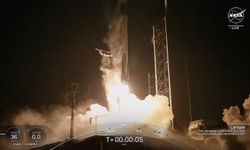 Space X'in roketi test uçuşunda en uzun mesafeyi kat etti