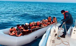 İzmir açıklarında 33 düzensiz göçmen kurtarıldı, 129 göçmen yakalandı