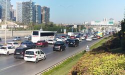 İstanbul’da tatil dönüşü trafik çilesi: Yoğunluk yüzde 60'lara ulaştı!
