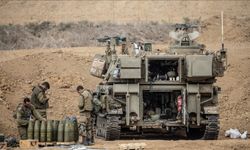 Hizbullah, İsrail'in askeri mevzilerine saldırı düzenledi