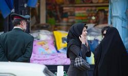 İran’da başörtüsü denetimleri yeniden başladı: Polis bir kadını darp etti