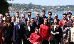 Cumhurbaşkanı Erdoğan gençlerle buluştu: 19 Mayıs tarihi sizler için bir ilham kaynağı olmuştur
