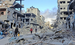 Refah'tan göç ettirilen Filistinliler hava saldırısının hedefi oldu: Ölü sayısı 40’a yükseldi