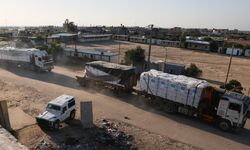 İsrail, Gazze'de sınır kapılarını kapattı: 3 bin yardım tırı engellendi