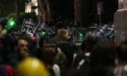Gürcistan'da "yabancı etkinin şeffaflığı" protestosu ses getirdi: 63 gözaltı