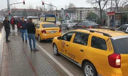 Bursa’da taksiciyi 20 kez bıçaklayıp gasp ettiler! 20 gün önce baba olmuştu
