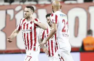 Antalyaspor, Zymer Bytyqi'nin ayrılığını duyurdu