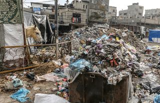 BM: Gazze'de 270 bin ton katı atık birikti