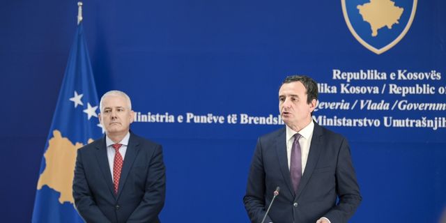 Kosova Başbakanı Kurti'den "barikatların kaldırılması" açıklaması