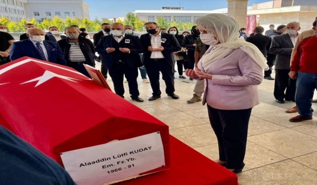 İYİ Parti Genel Başkanı Akşener, eski THY Yönetim Kurulu Üyesi Kuday’ın cenazesine katıldı