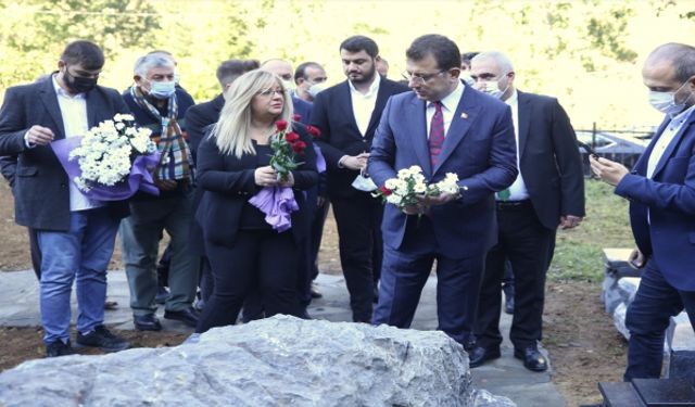 İBB Başkanı İmamoğlu, Özkan Sümer’in mezarını ziyaret etti