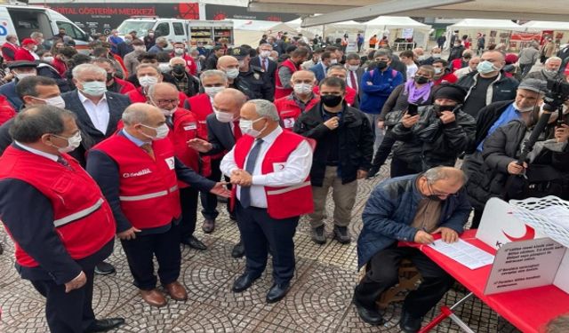 Türk Kızılayın hedefi 2 milyon gönüllü