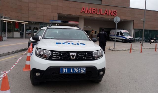 Adana'da eşinin bıçakladığı kadın ağır yaralandı