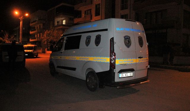 İzmir'de tartıştığı eşini bıçaklayarak öldüren kişi gözaltına alındı