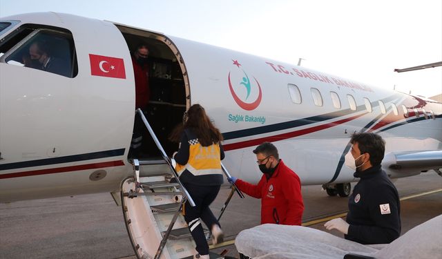 TOKAT - Cumhurbaşkanı Erdoğan, Tokat Havalimanı'na uçağın kokpitinde iniş yaptı