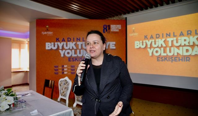 AK Parti Kadın Kolları Genel Başkan Yardımcısı Nilgün Ök, Eskişehir'de kadınlarla buluştu: