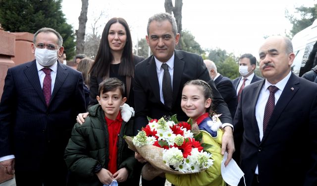 Milli Eğitim Bakanı Mahmut Özer Samsun'a gitti