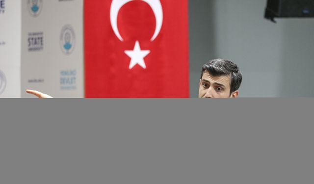 Baykar Teknoloji Lideri Bayraktar, BTÜ'de Türkiye'nin insansız hava araçları serüvenini anlattı: