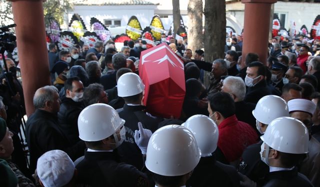 Bingöl'de şehit olan özel harekat polisi Aydın'da son yolculuğuna uğurlandı