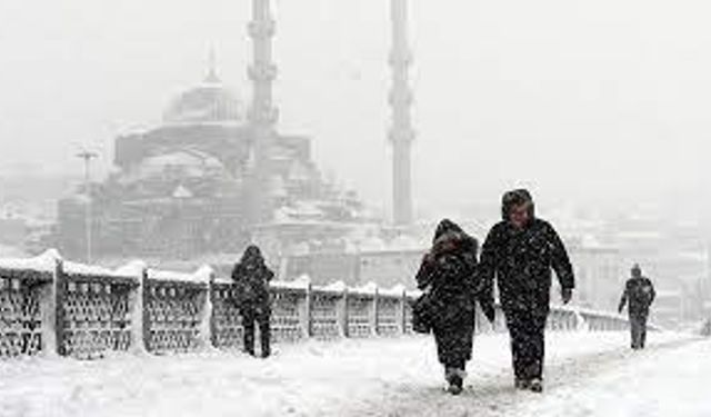 İstanbul'da eğitime yine kar engeli