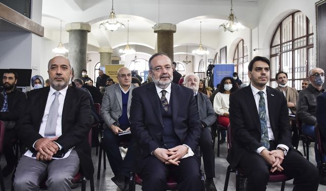 İSTANBUL - "Müslüman Dünyada Çağdaş Düşünce" serisinin ikinci 4 cilt tanıtım toplantısı