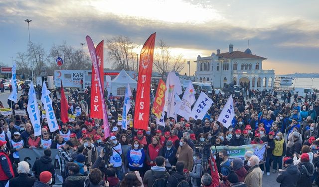 Kadıköy'de savaş karşıtı eylem düzenlendi