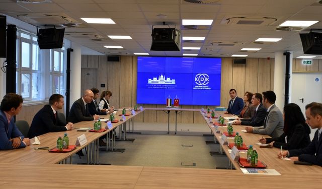Kamu Başdenetçisi Şeref Malkoç, Macaristan'da ziyaretlerde bulundu