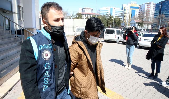 Kayseri'de bıçakla yaralama ve gasp iddiasıyla 6 şüpheli yakalandı