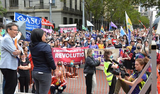 MELBOURNE  - Avustralya'da kadınlar, hakları için gösteri düzenledi