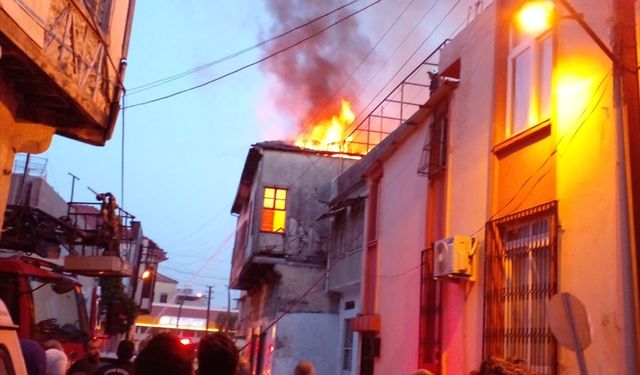 MERSİN - Tarsus’ta evde çıkan yangın söndürüldü