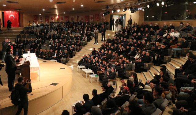 MHP Genel Başkan Yardımcısı Özdemir, İzmir'de "Adım Adım 2023" toplantısında konuştu: