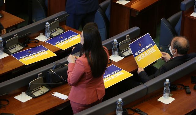 PRİŞTİNE - Kosova Meclisi "Rus saldırganlığına karşı Ukrayna'ya destek" kararını onayladı