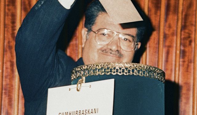 8. Cumhurbaşkanı Özal'ın ölümünün üzerinden 29 yıl geçti