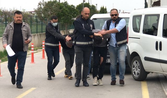 Adana'da 2 polisi tüfekle yaralayan zanlı ile babası tutuklandı