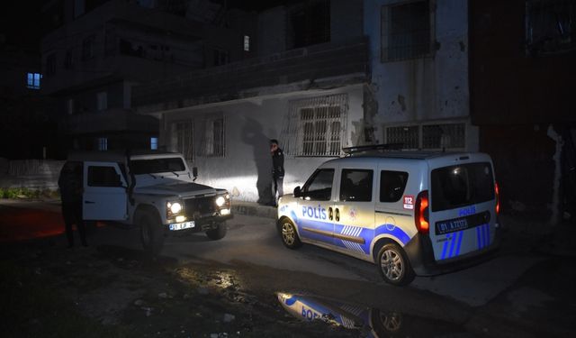 Adana'da boşanma aşamasındaki eşi tarafından bıçaklanan kadın hayatını kaybetti