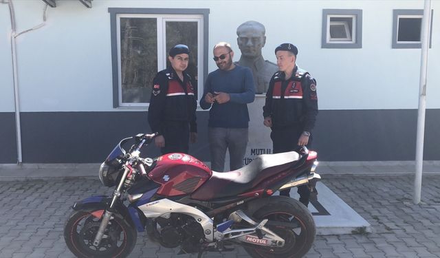 Antalya'da motosiklet hırsızlığı şüphelisi gözaltına alındı