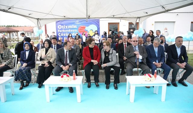Bakan Yanık, Sakarya'da Eğitsel Aktivite Merkezi'nin açılışında konuştu: