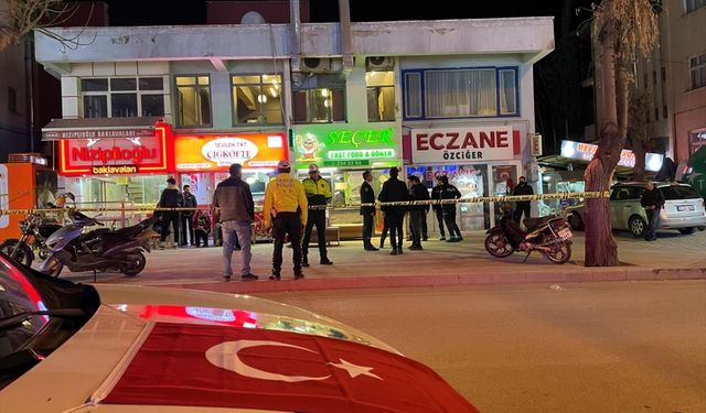 Burdur'da ayrı yaşadığı eşinin silahlı saldırısına uğrayan kadın yaşamını yitirdi