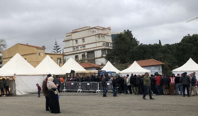 Cezayirliler ramazan alışverişlerinde "Rahmet" pazarlarını tercih ediyor